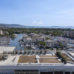 PENTHOUSE EN DUPLEX AVEC VUE MER