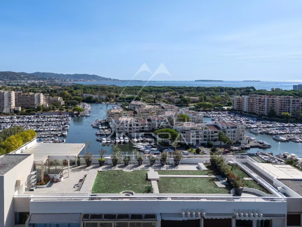PENTHOUSE EN DUPLEX AVEC VUE MER