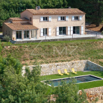 Family home in an exceptional natural setting