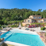 Hauteurs de Mandelieu-la-Napoule – Les Adrets de l’Estérel – Au coeur d’un domaine privé