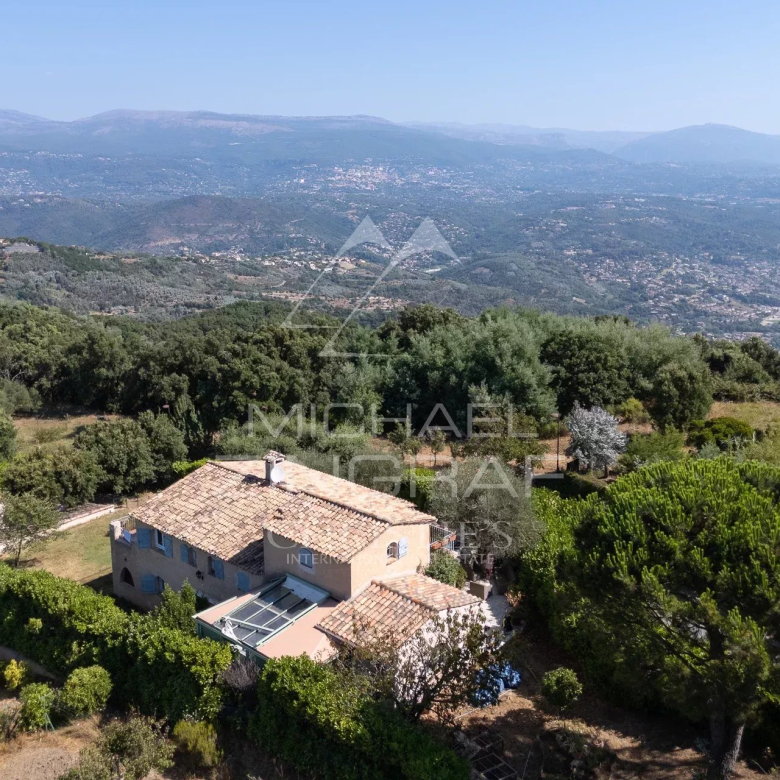 Appartement dans résidence privée