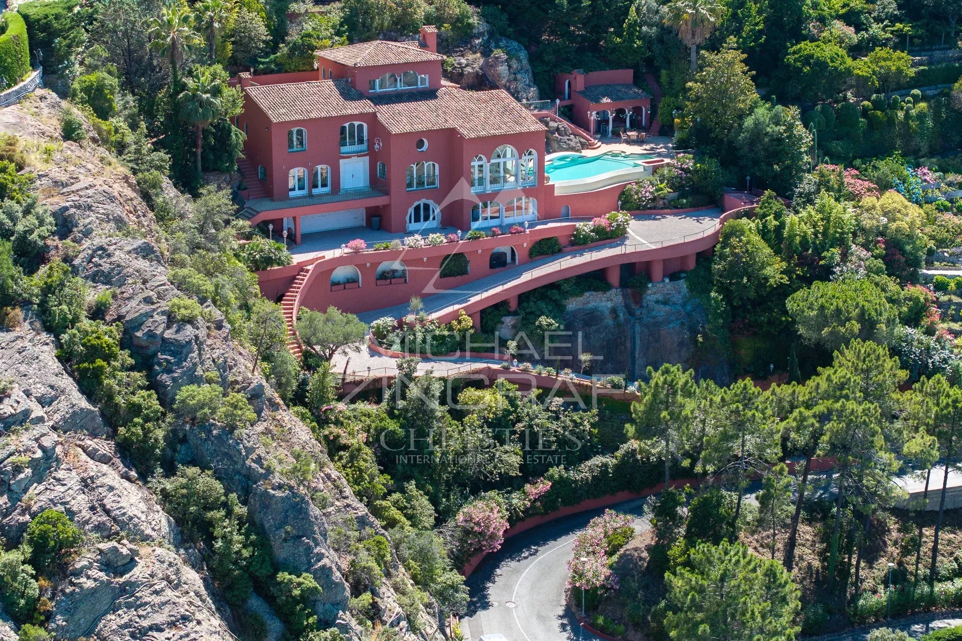 871e0bf81d187d5f89dcb4b8644afb20_efd6f7a576_1920-original