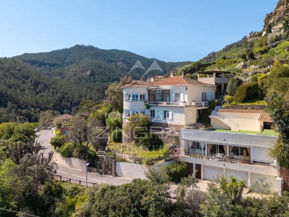 Propriété – Theoule-sur-mer – Vue mer panoramique