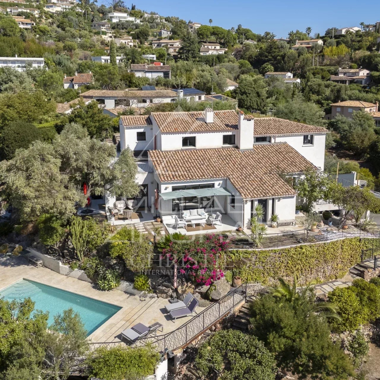 Tanneron – Villa vue mer – Proche Cannes