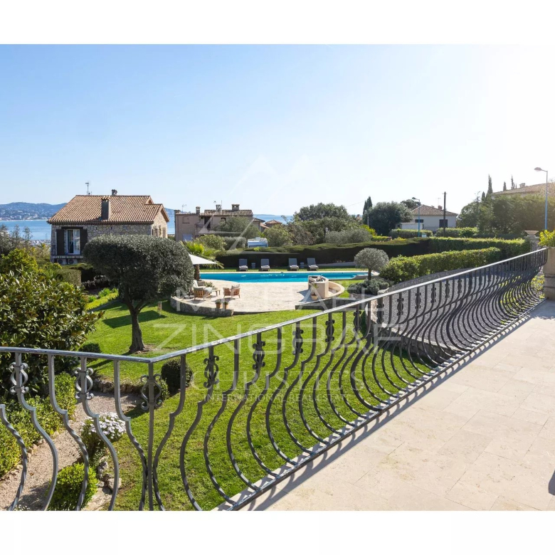 Co-Exclusivité – Theoule sur mer Proche Cannes – Pieds dans l’eau