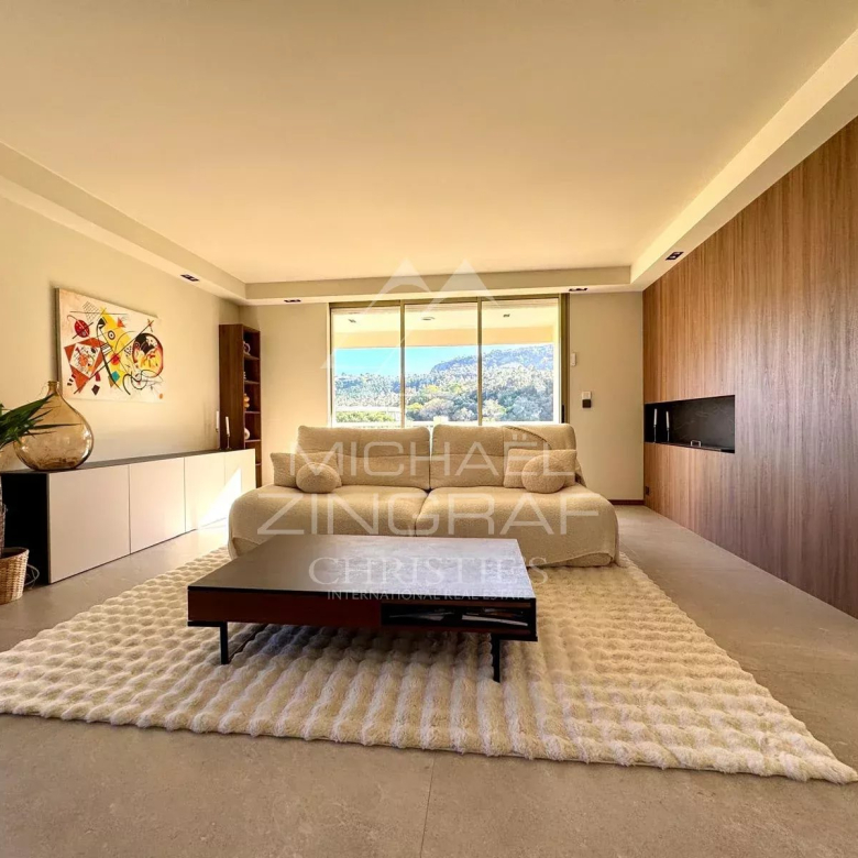 PANORAMIC VIEW OF THE ESTEREL MOUNTAINS WITH A GLIMPSE OF THE SEA | 171m² VILLA | INDEPENDENT STUDIO | LES ADRETS DE L'ESTÉREL