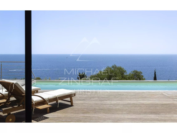 PROPRIÉTÉ RÉNOVÉE AVEC VUE MER IMPRENABLE