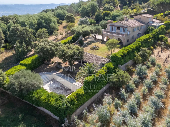 PROPRIÉTÉ DE CARACTÈRE AU TANNERON