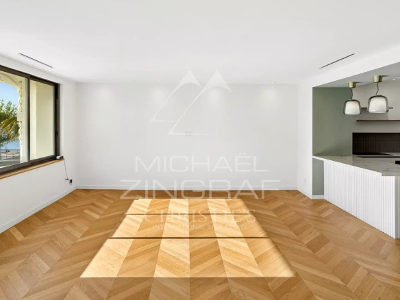 RARE LUXURY APARTMENT IN THE HEART OF SAINT-RAPHAËL