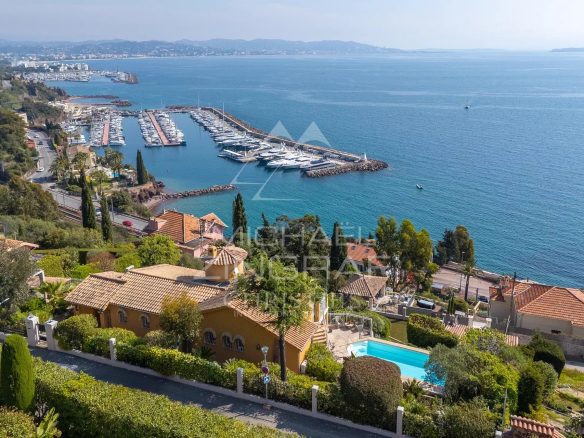 Théoule-sur-Mer – Villa vue mer