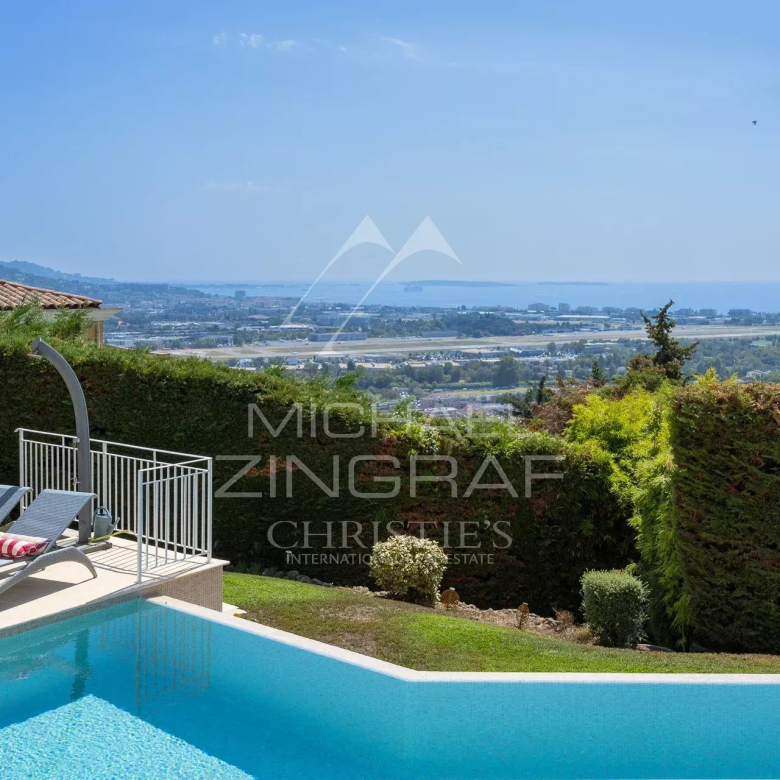 Luxury real estate photo | Charming Properties