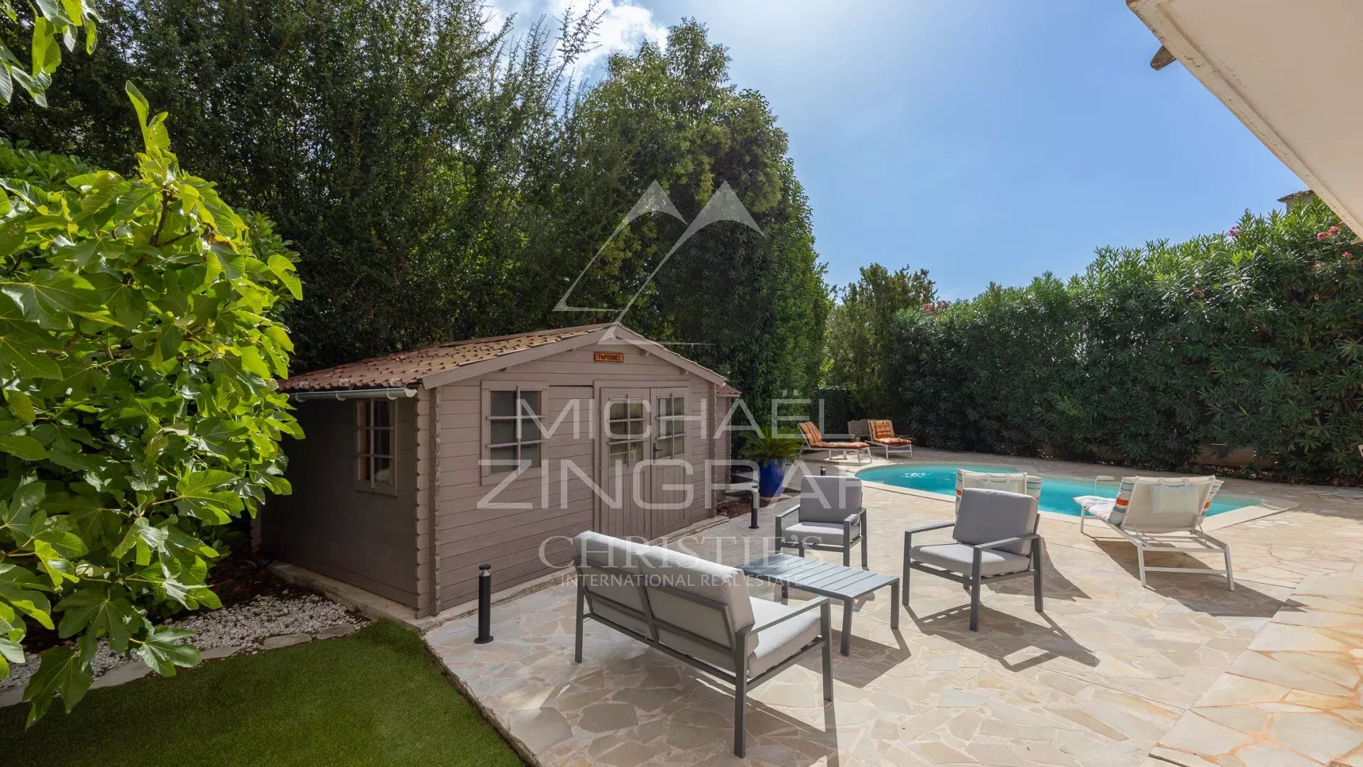 Maison avec piscine à Mandelieu-la-Napoule Maison avec piscine et jardin à Mandelieu-la-Napoule, secteur résidentiel des Termes.