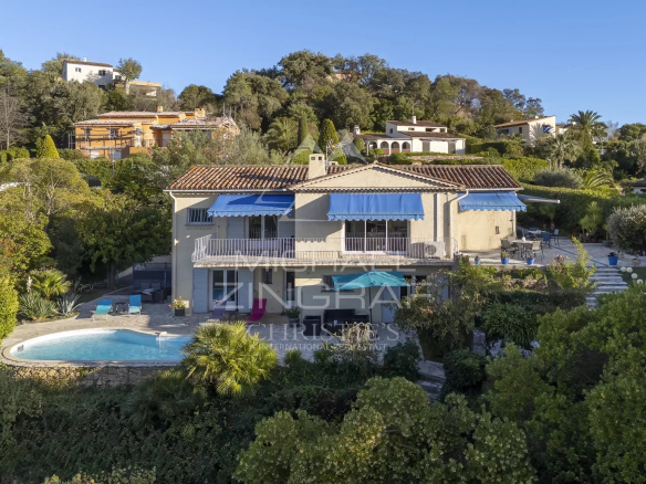 Renovated family home with swimming pool and mountain views in Mandelieu-La Napoule.