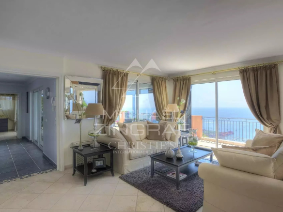 Interior of a villa with sea view, bright and elegant living room in Anthéor.