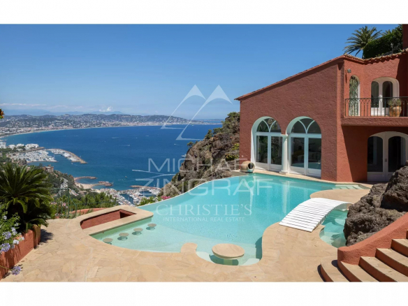 Théoule-sur-Mer – Renovated villa – Private domain