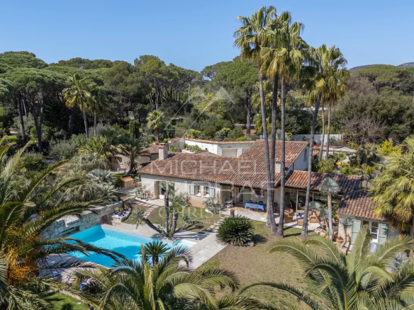 Saint Raphael Valescure – Propriété Face au Golf – Domaine Fermé