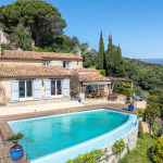 Superb property with breathtaking sea view