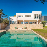 VILLA CONTEMPORAINE VUE MER – BEAUVALLON