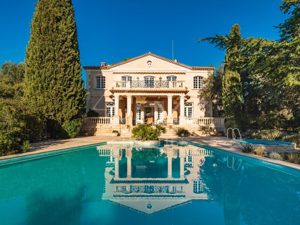 “Le Haut Mas” – Propriété palladienne du XVIIIe à Grimaud