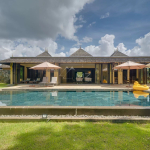 TAMARIN: Villa tropicale d’exception au cœur du domaine Tamarina Golf Estate & Beach Club