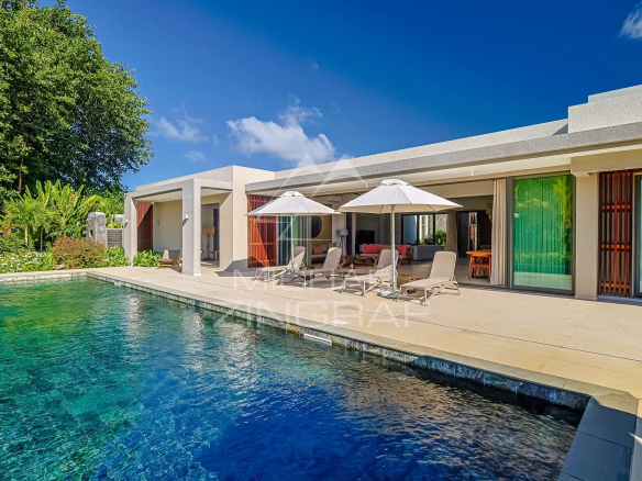 Villa contemporaine de plain-pied avec vue golf dans un cadre paisible