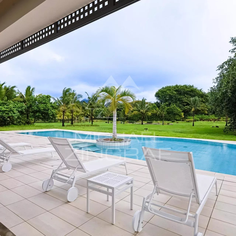 Villa d’Exception au Sein du Quartier The Gardens