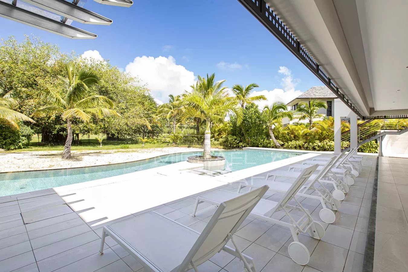 523487f49522afe7118c18f6110067e6_a25d249ba9_1350-original