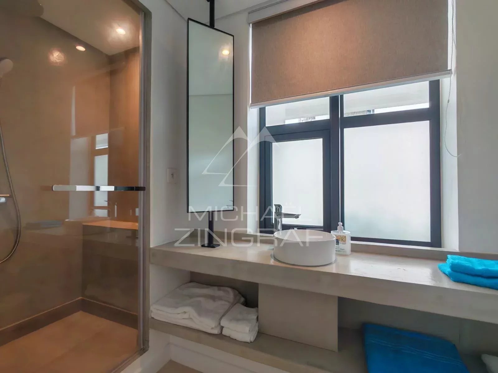 8c5a0ca6ca18f4a1b71ad3ae4697ed65_a786ebbe96_1600-original