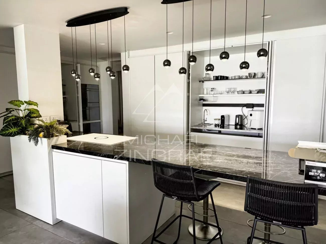 5bcd8746b3cb03a3aed1674580893f04_1582ba9c4d_1300-original