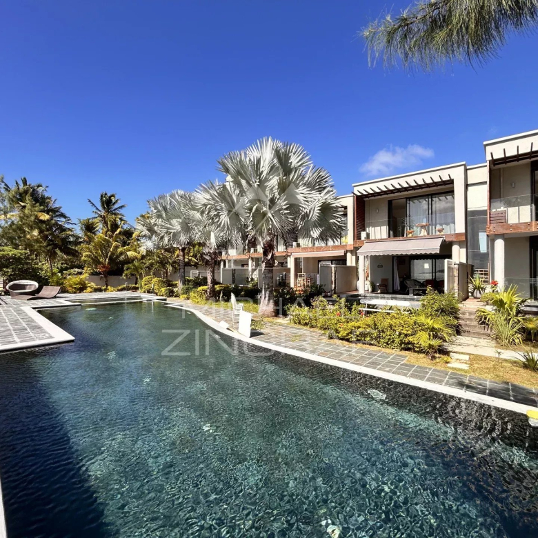 Exclusive villa in a residence in Grand Baie