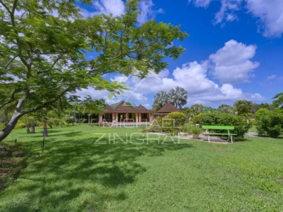 Villa d’Exception à Tamarina, Golf et Vue Montagne