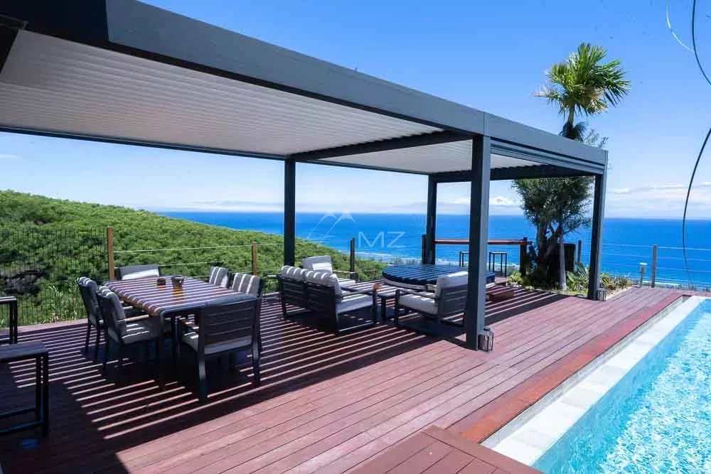 Cap d’Antibes – Magnifique Propriété style Belle époque  dans domaine privé