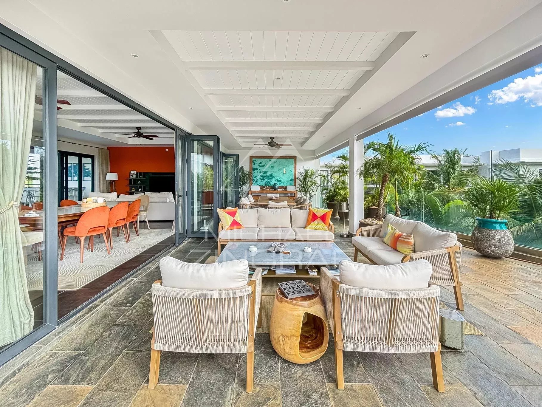 0b0712e55e3b3d414a7635356d01cbac_4a13f6bfd3_1818-original