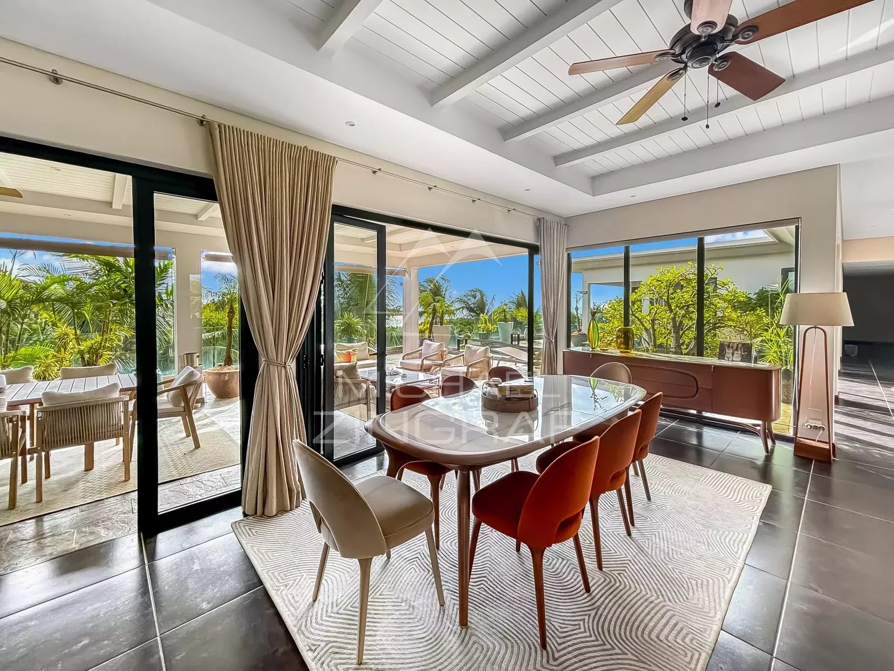 47e75d7f30a6457ccc7bcd41f558ddf6_b98772525b_1818-original