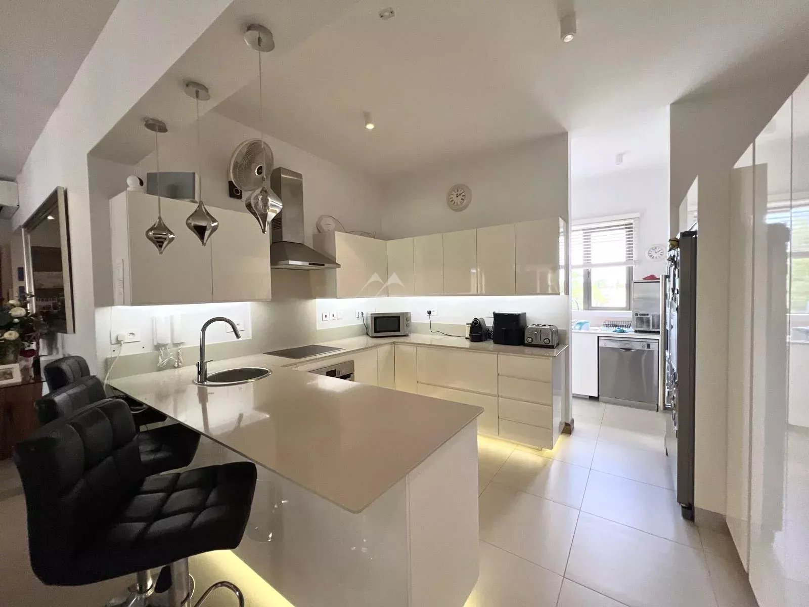 5d791b6f222c84bd6f9b46425a9c2578_e0ab8958d9_1600-original