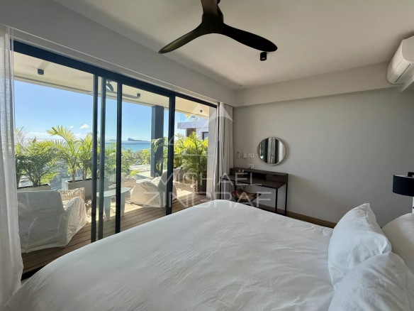 Penthouse room with sea view in Pointe aux Canonniers, Grand Baie.