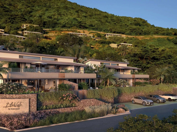 Villa moderne avec quatre chambres, vue sur l'océan, entourée de verdure à Rivière Noire.