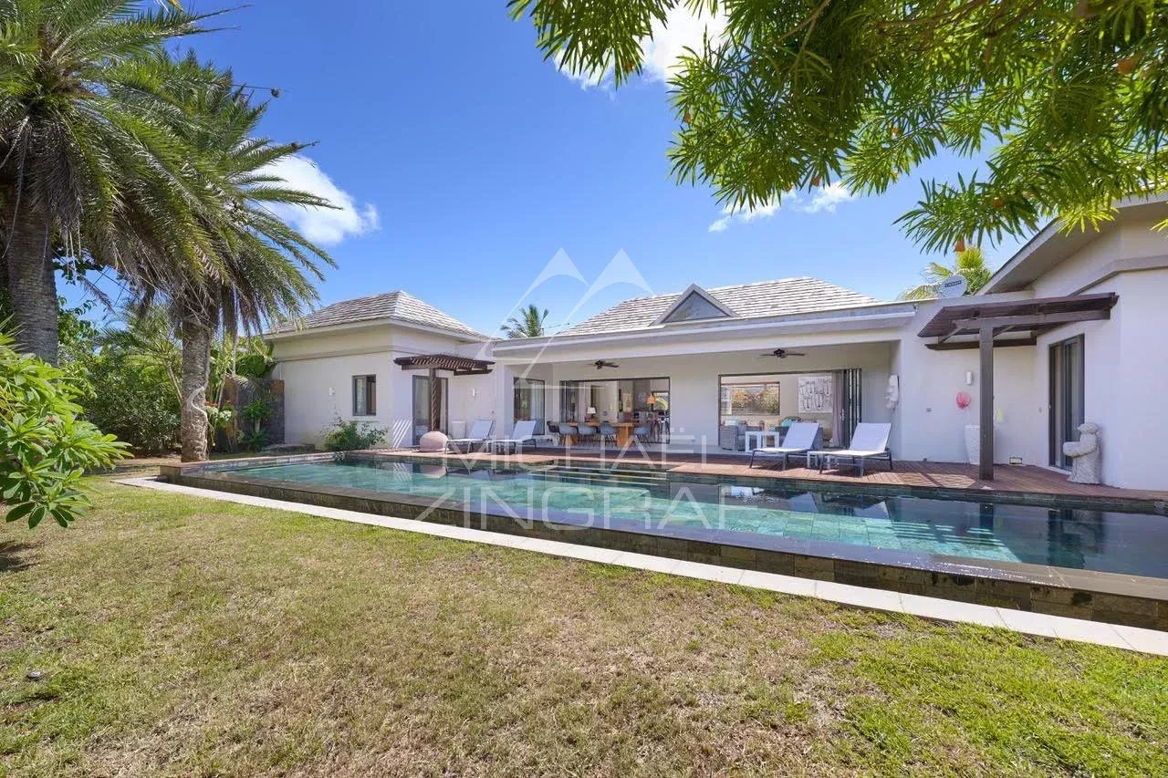 Villa d’exception à Grand Baie Villa moderne avec piscine privée et jardin à Grand Baie.
