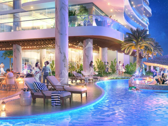 Terrasse d'un appartement à Dubai avec piscine, chaises longues et résidents profitant de l'espace extérieur.