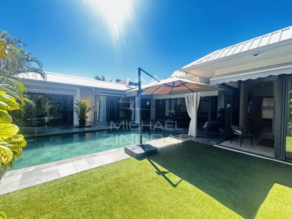 Modern villa with swimming pool and outdoor space in Pereybère, Mauritius.