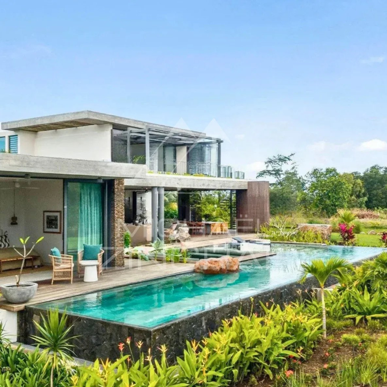 Luxury real estate photo | Charming Properties
