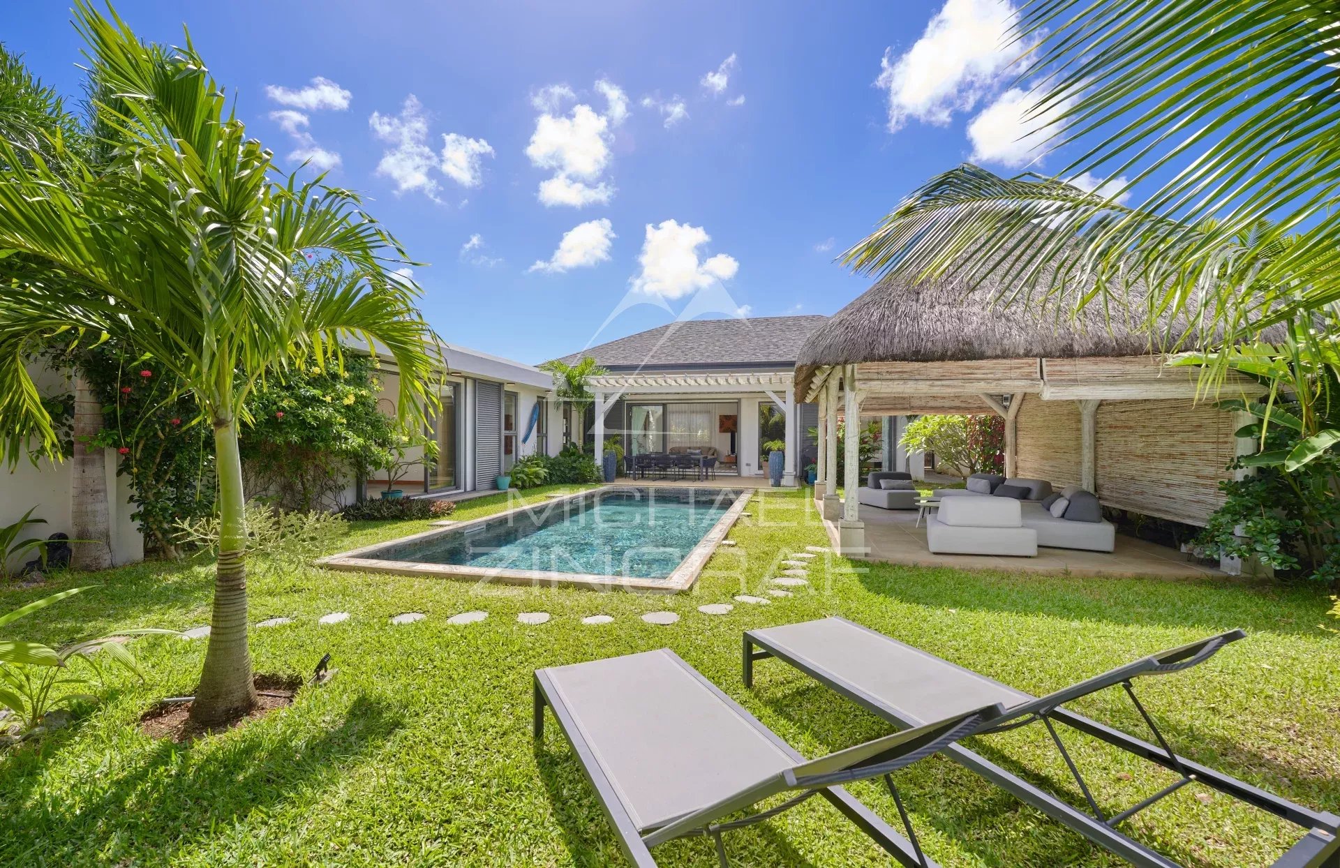 Villa de 4 chambres avec piscine et jardin tropical à Grand Baie