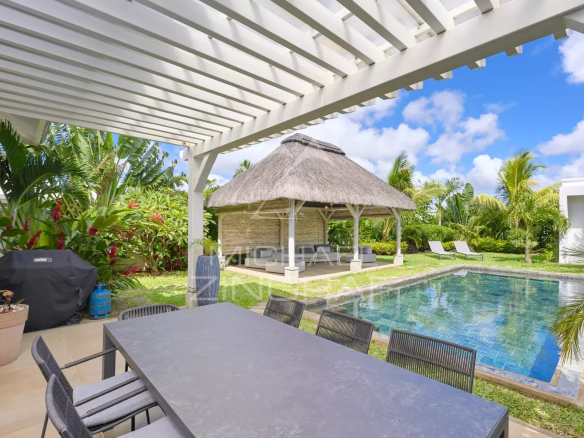 Villa de 4 chambres avec piscine et jardin tropical à Grand Baie