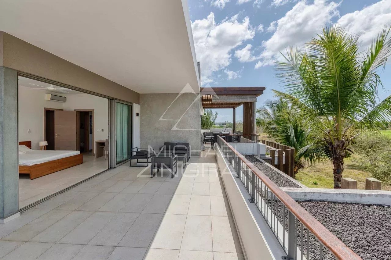 Penthouse with Golf View in Mont Choisy Terrace of a contemporary penthouse overlooking the golf course in Mont Choisy, Grand Baie.
