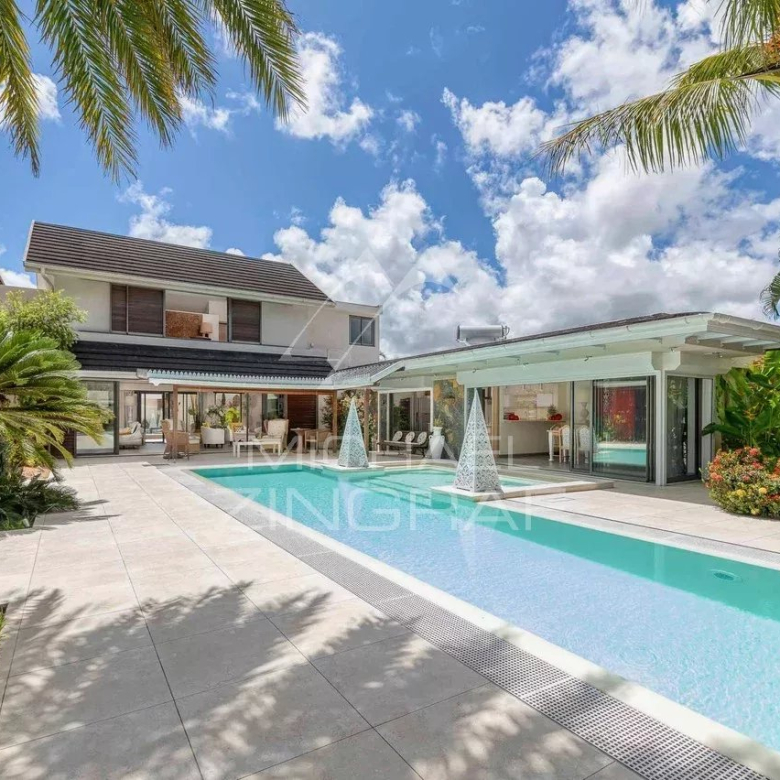 Luxury real estate photo | Charming Properties