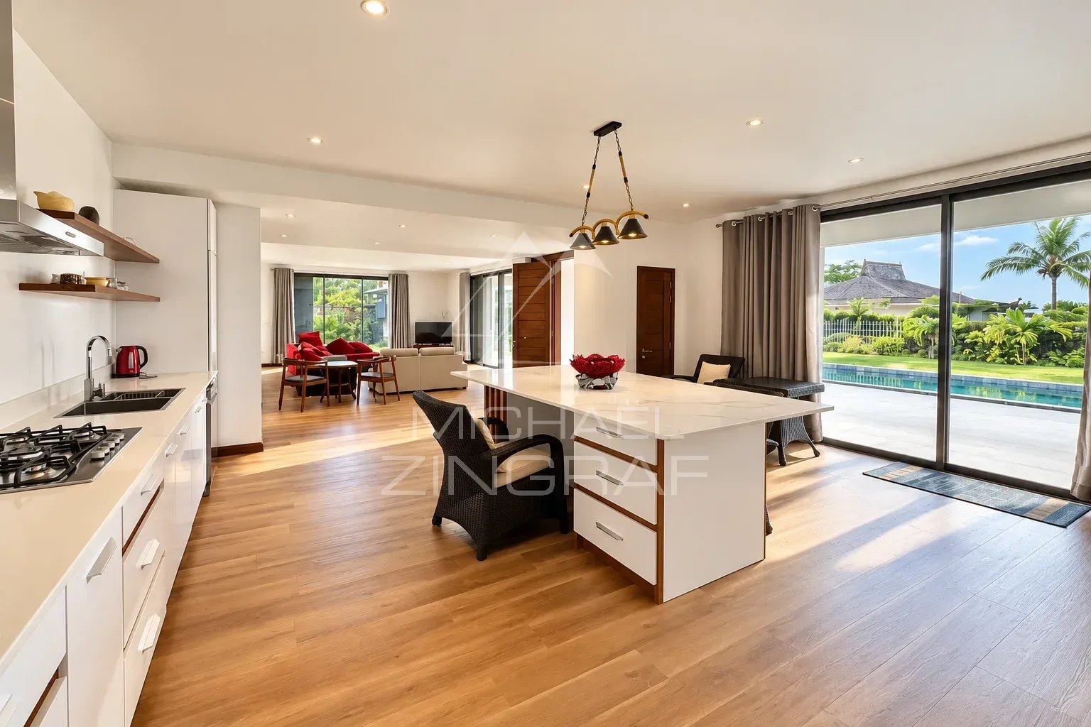 Intérieur d’une villa à Vieux Grand Port Intérieur d'une villa moderne avec cuisine ouverte et espace de vie lumineux à Vieux Grand Port.