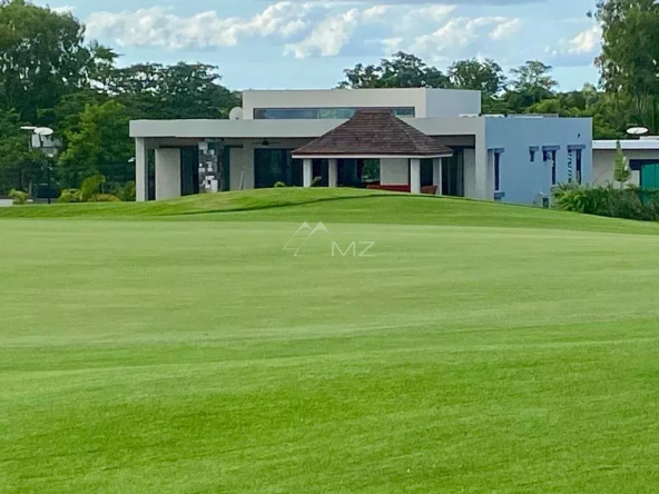 Magnifique villa sur golf – Haute Rive