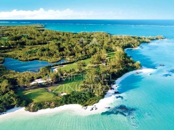 Residential land on the Domaine d’Anahita