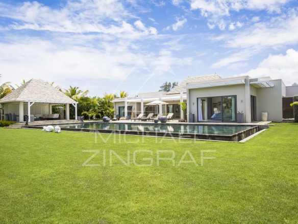 Villa d’exception avec vue sur golf