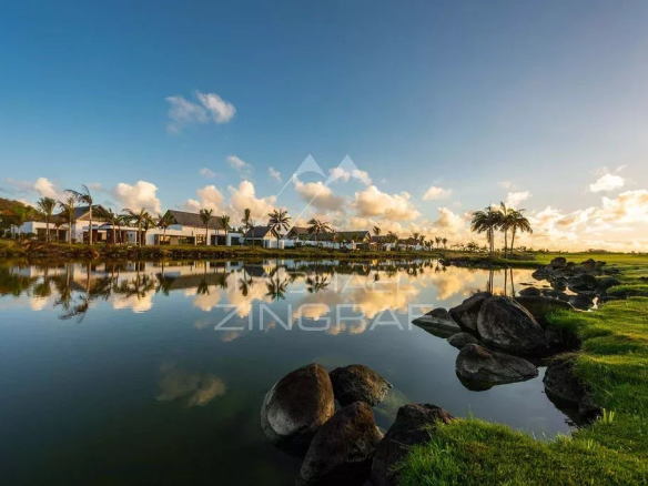 Exceptional villa on the golf course in my choisy park